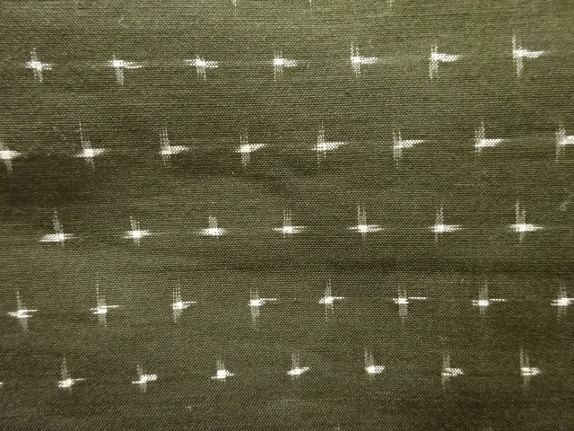 アンティーク　十字絣織出し銘仙単衣着物